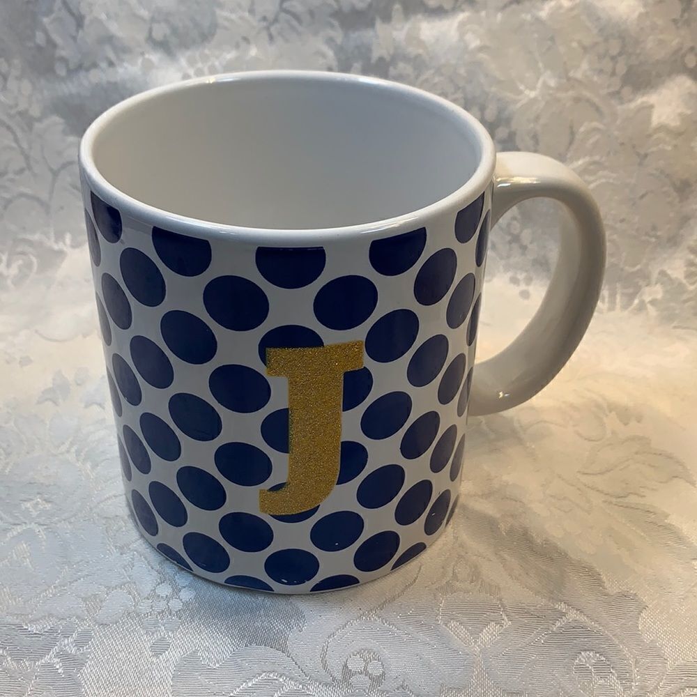 J Mug Ceramic Blue White Polka Dots Gold J Mug Large 24 Ounces TMD Holdings EUC